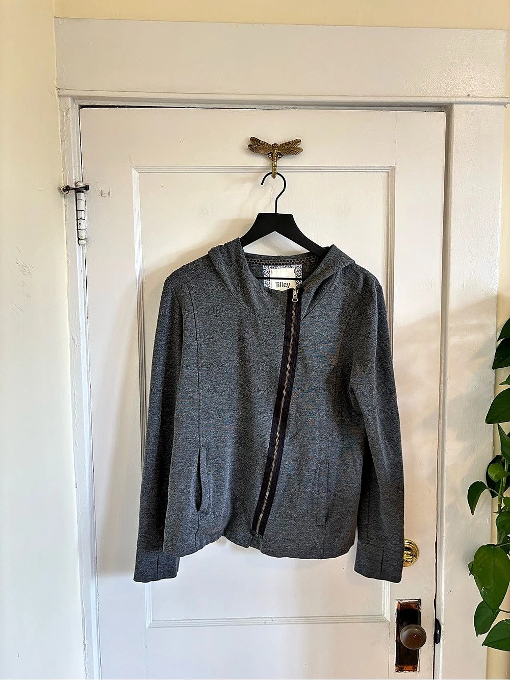 Tilley Women’s Gray Asymmetric Zip Up Hooded Jacket with Thumb Holes Size Medium